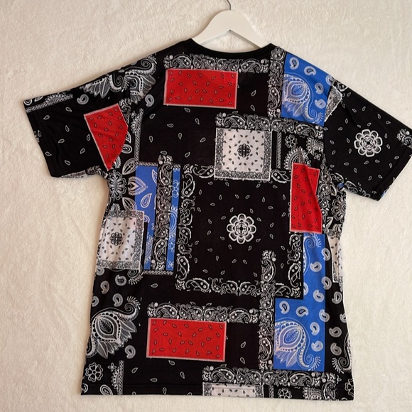 Fresh Prints of BelAir Bandana Print T-Shirt SIZE LARGE - Picture 6 of 9